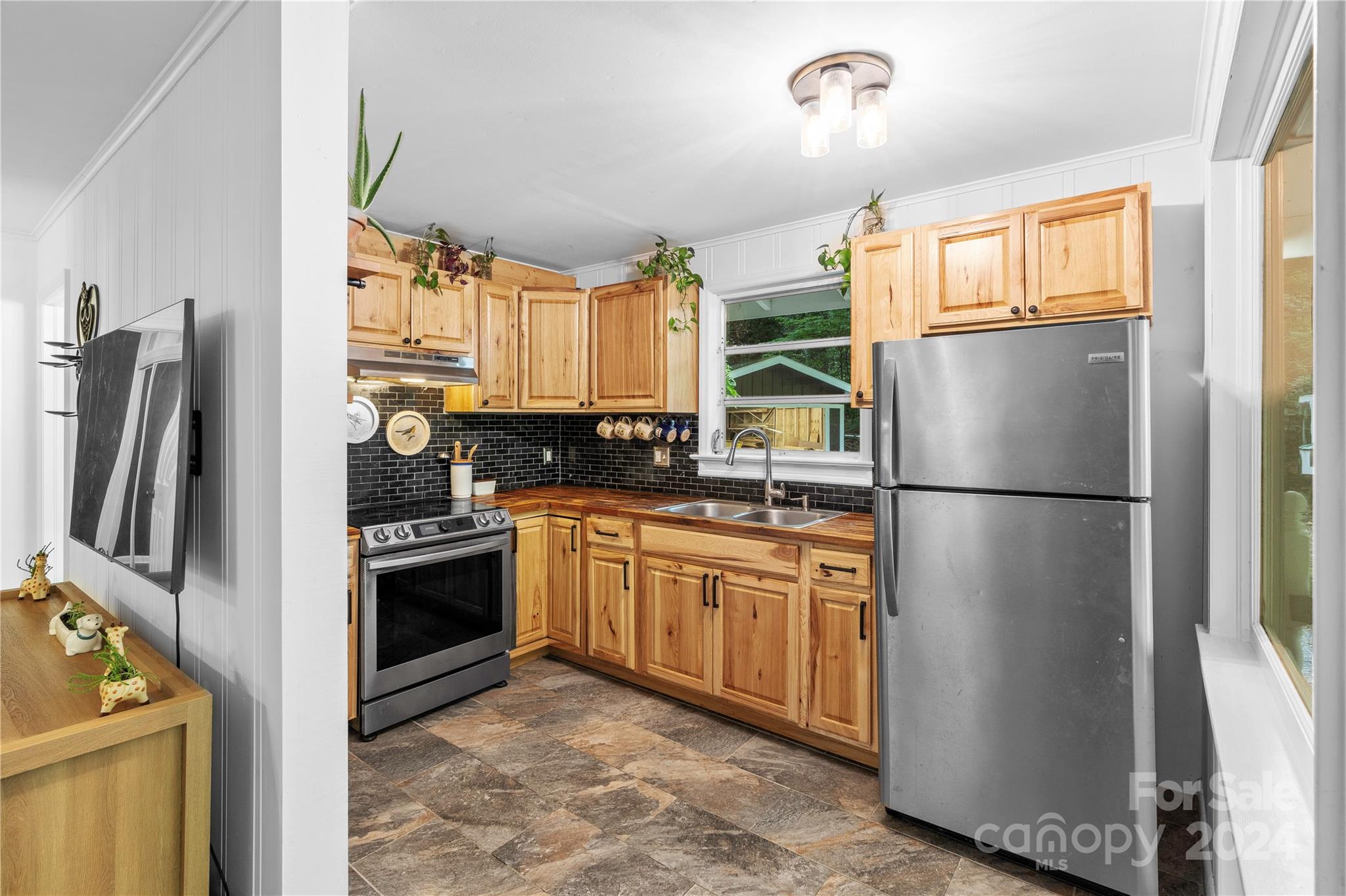 Holly Hills - Residential