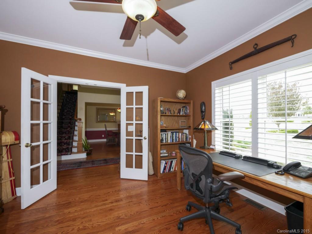 Village Lake - Residential