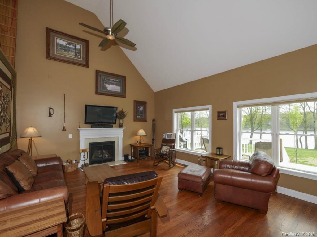 Village Lake - Residential