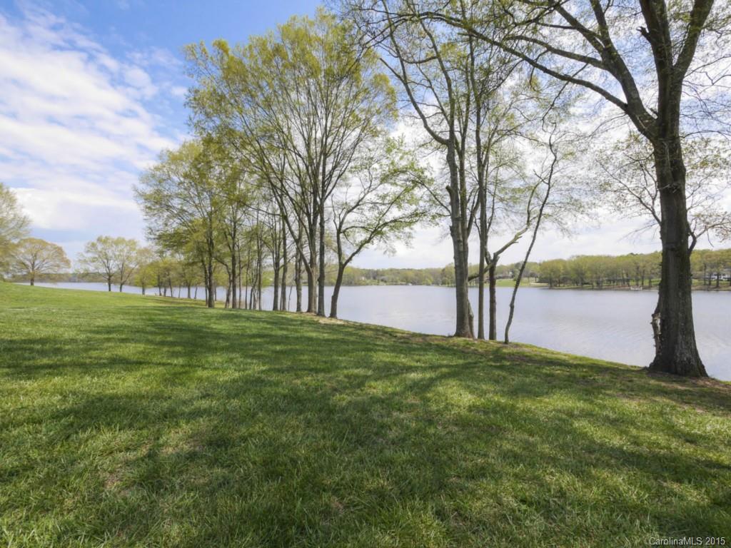 Village Lake - Residential