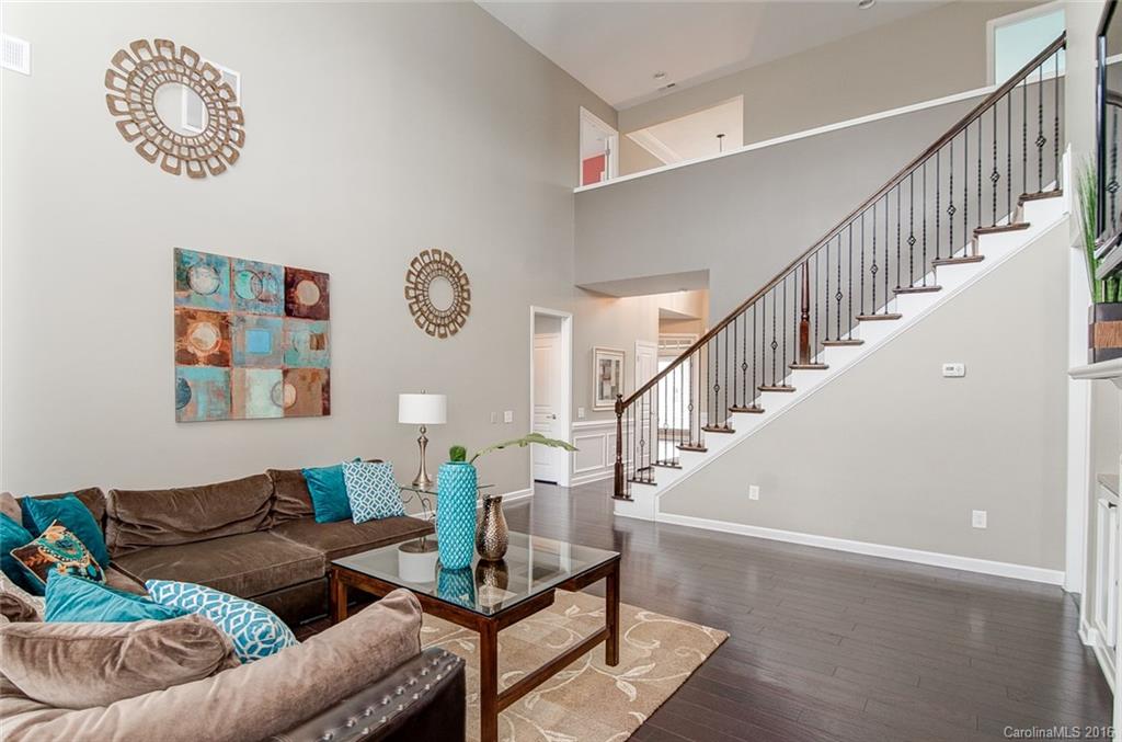 The Chimneys of Marvin - Residential