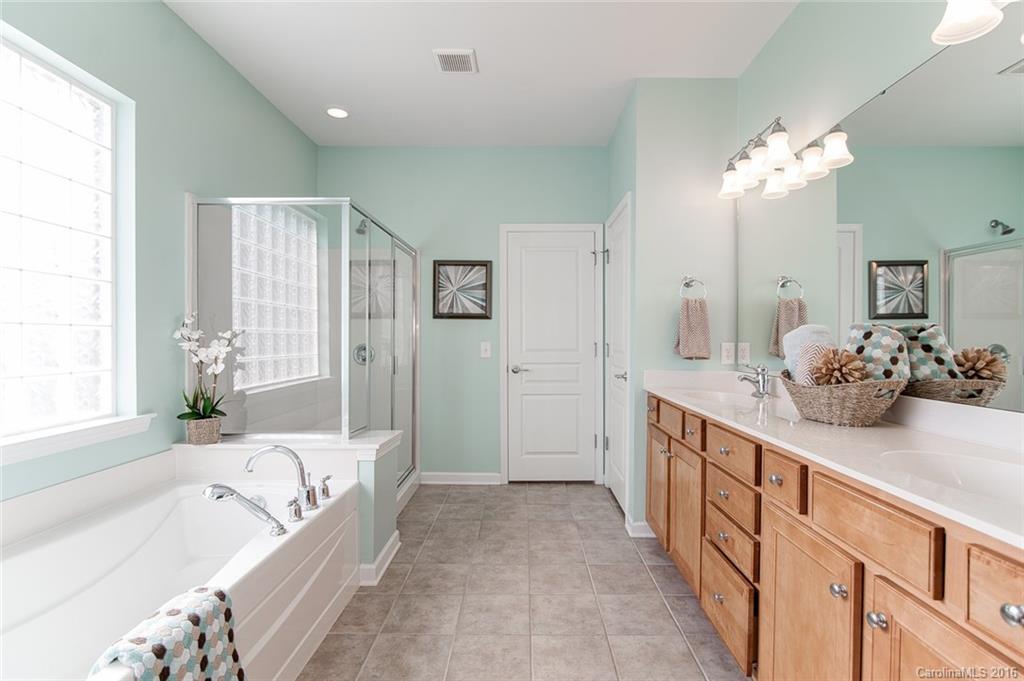 The Chimneys of Marvin - Residential