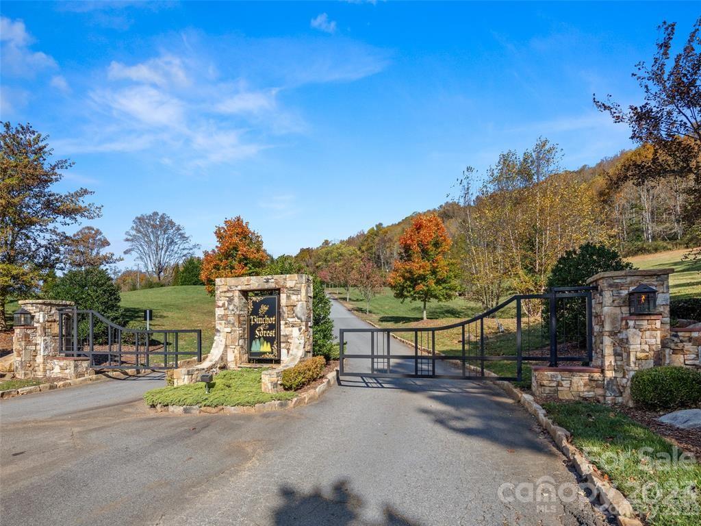 64 Giffords Lane 11