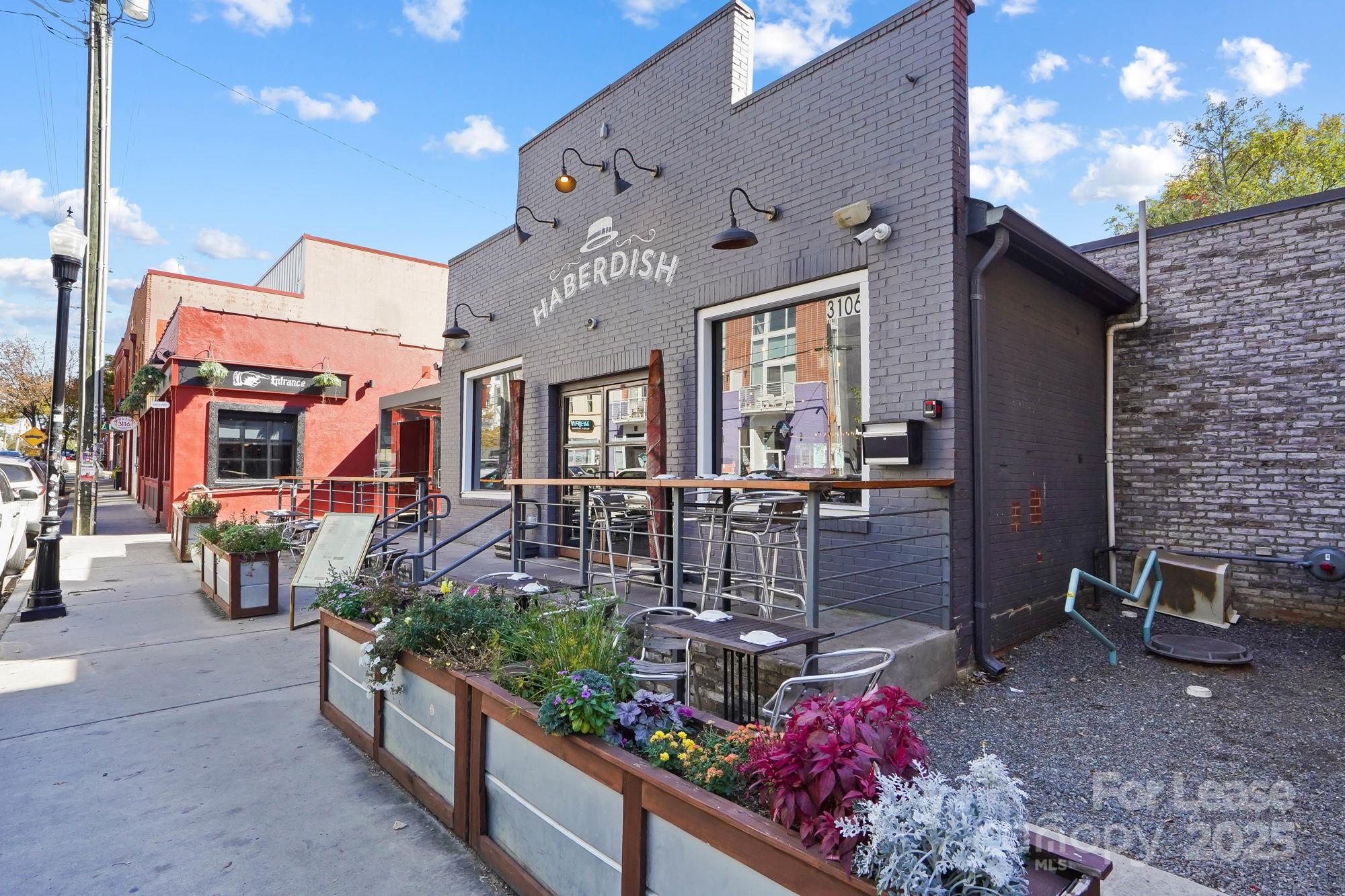 The Arts District - Residential Lease