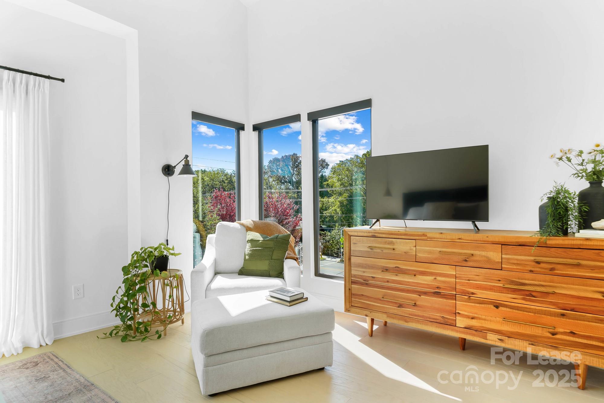 The Arts District - Residential Lease