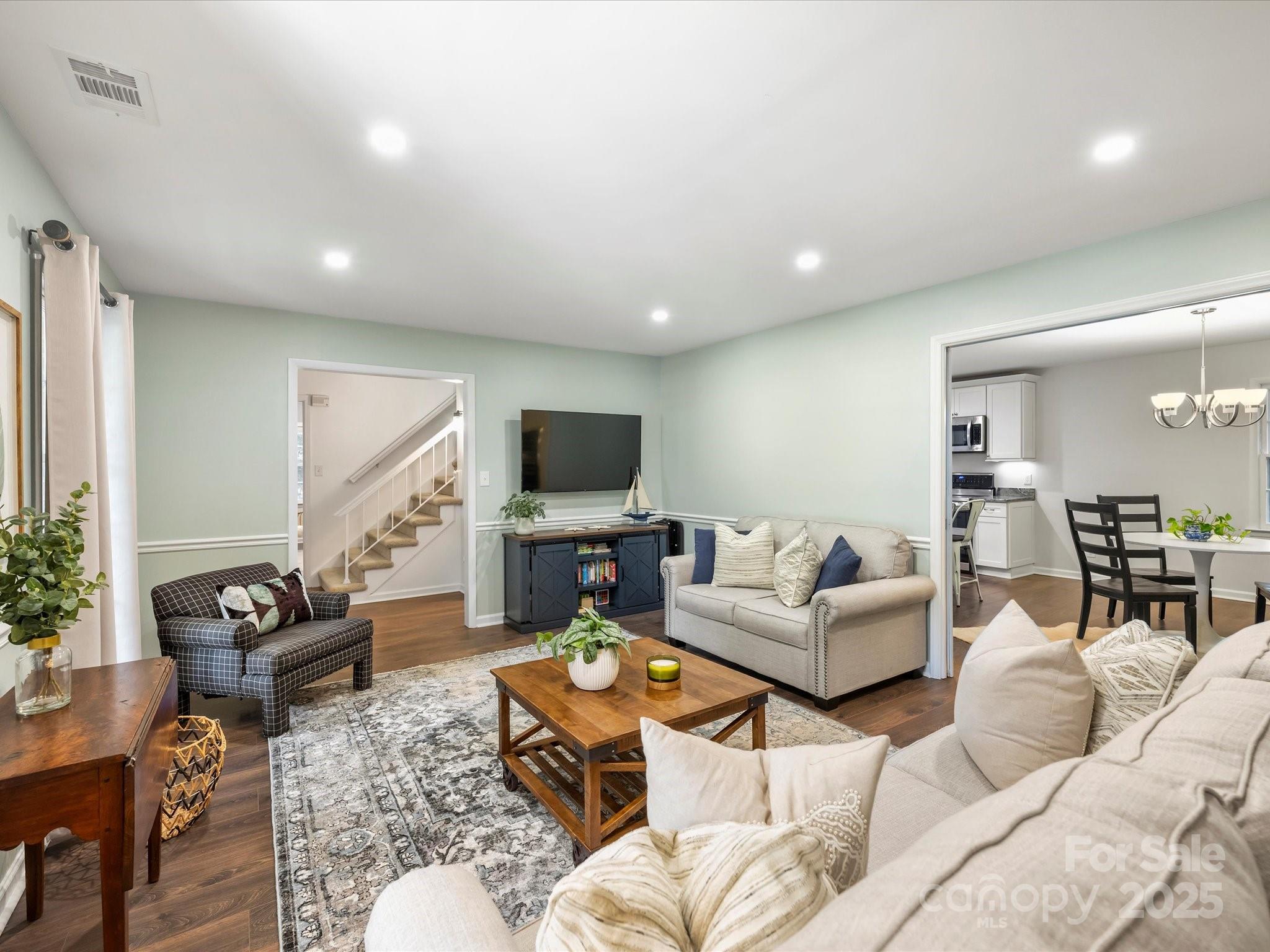 8319 Braeside Court