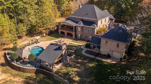 Photo of 1427 Merrimont Avenue, Kings Mountain, NC 28086 (MLS # 4312832)