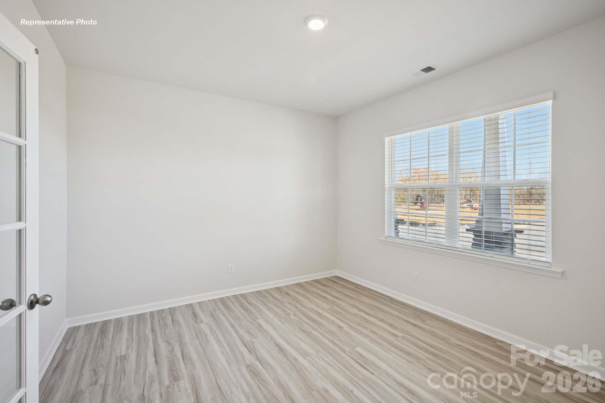163 Lakeside Ridge Way