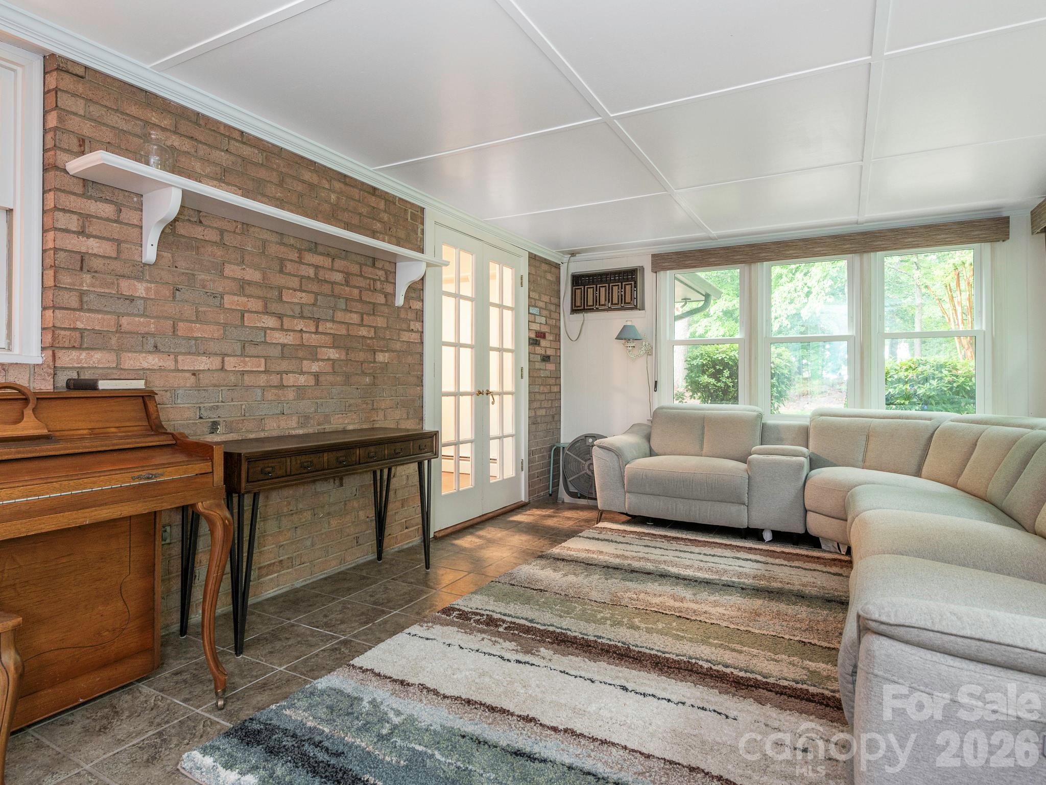 Hilltop Acres - Residential