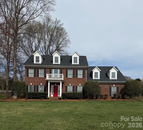 Photo of 2716 Charleston Court, Claremont, NC 28610 (MLS # 4355161)