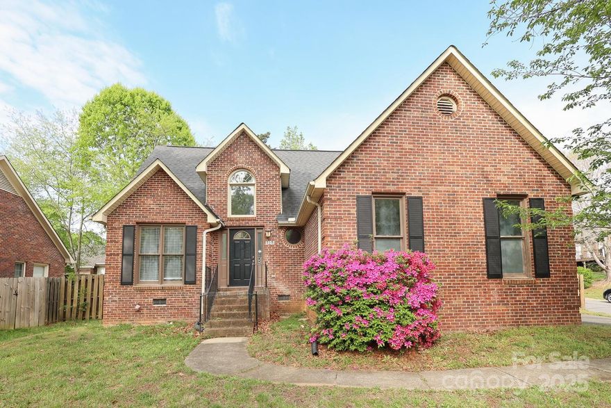 Amazing opportunity for an investor or an owner occupant! Selling below tax value for a quick sale. Great home in a beautiful desirable neighborhood, corner lot. The house needs some TLC and priced accordingly, needs mainly paint and some other repairs, roof and HVAC are in good condition. Nice size deck. No HOA! Seller is willing to give a repairs allowance rolled into a purchase price if needed.