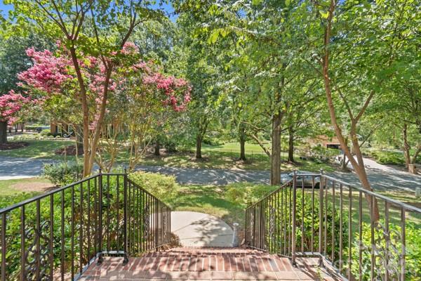 2328 Howerton Court