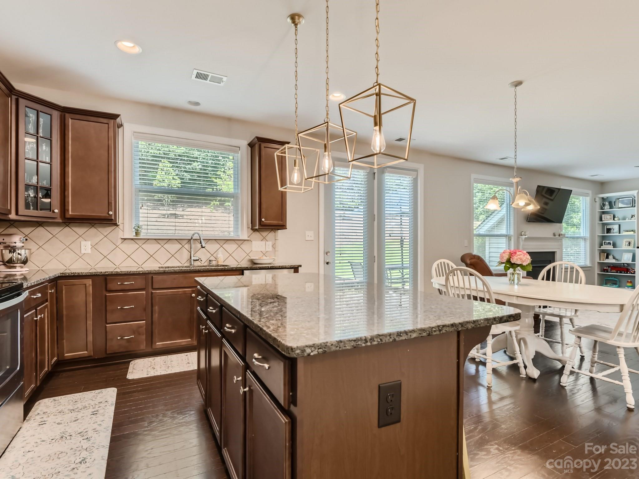 Shelly Woods - Residential