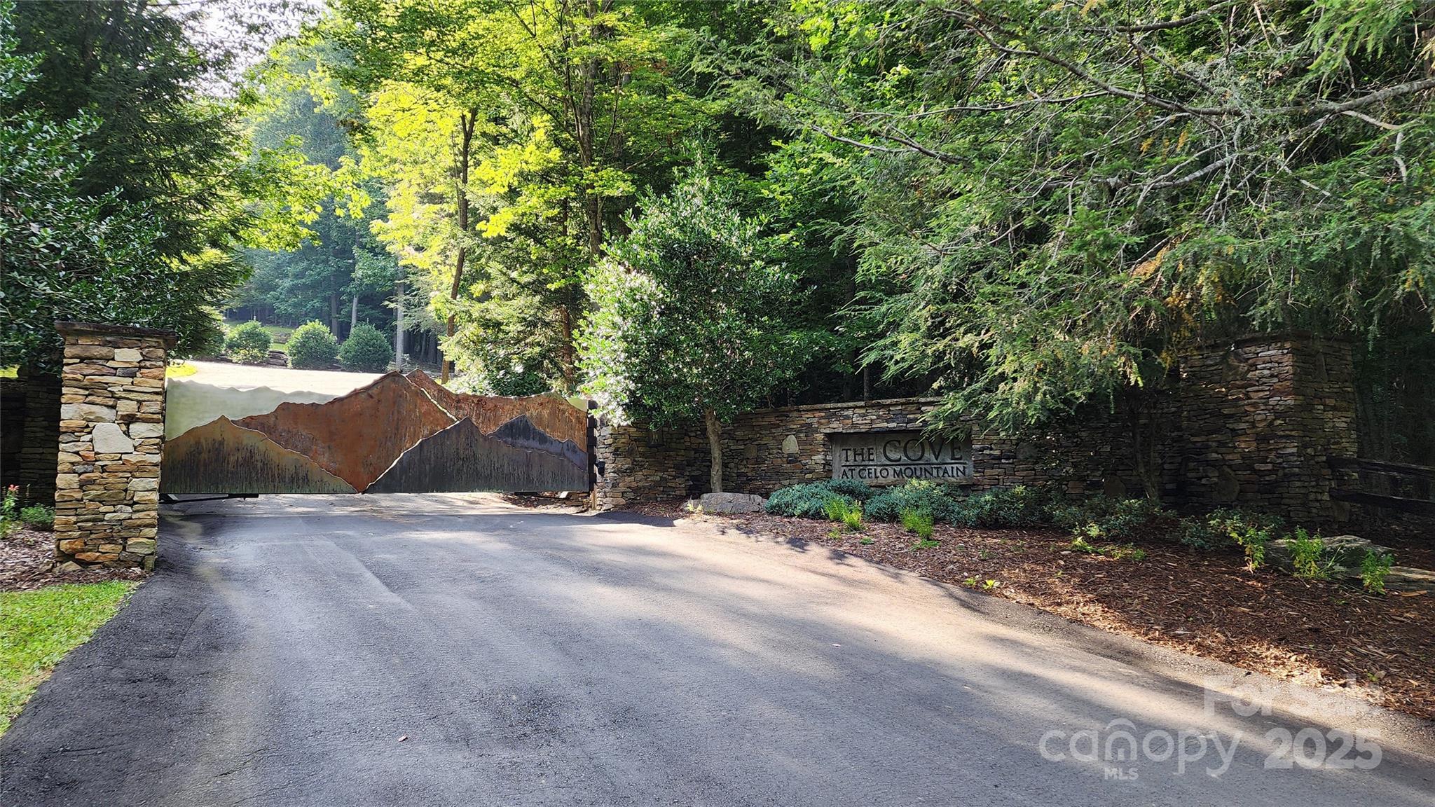 12 Hickory Springs Road 12