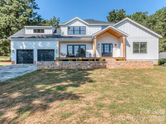 4899 MOONLITE BAY DR, SHERRILLS FORD, NC 28673 - Image 609152a2560bbf4d601b4a7274b03dfd/3365909