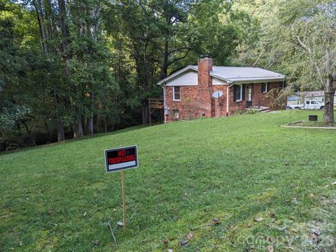 164 Squirrel Hollow Drive Hendersonville NC 28791