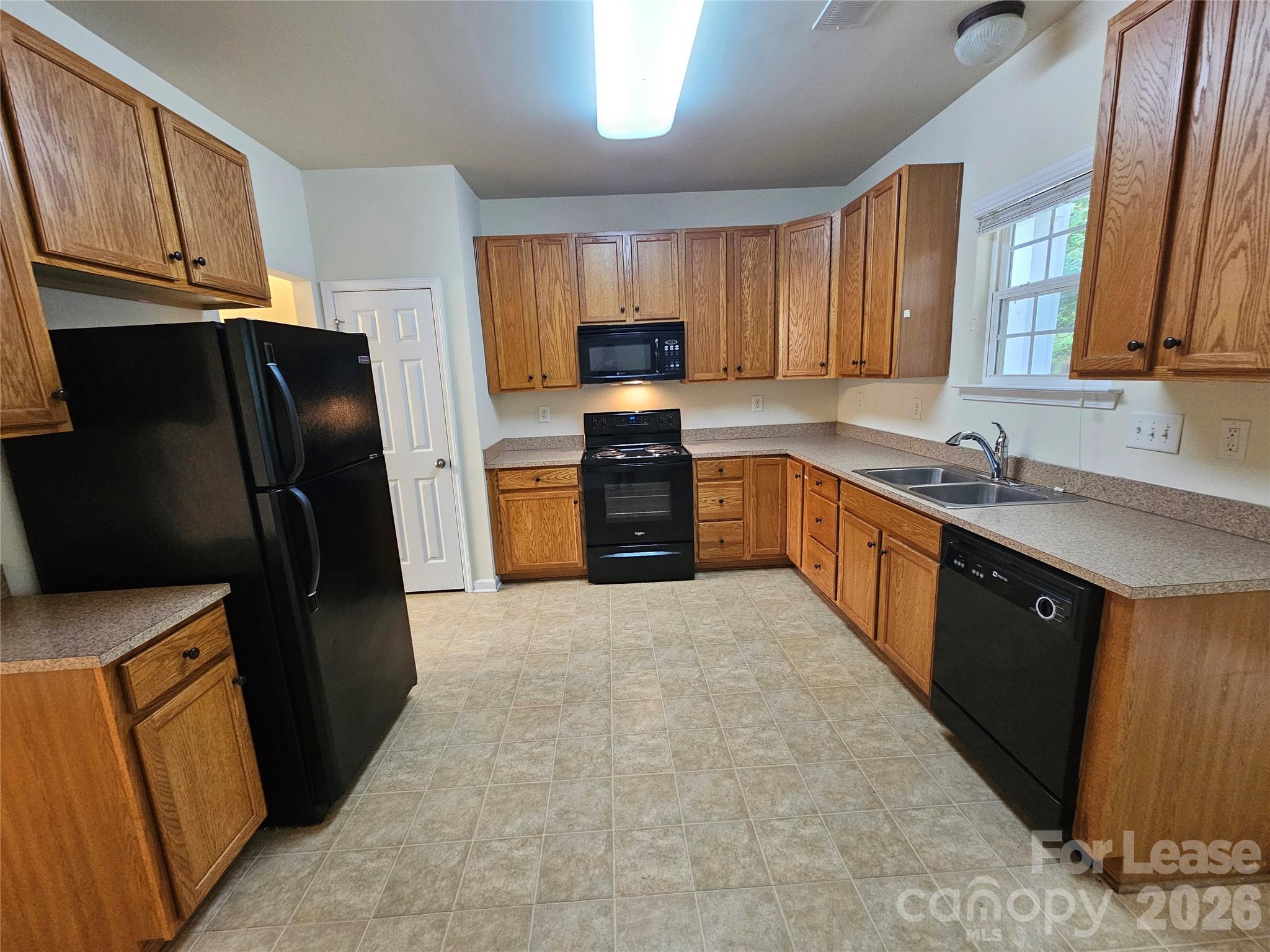 7227 Tanners Creek Drive