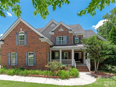 Photo of 8914 Landsdowne Avenue, Harrisburg, NC 28075 (MLS # 4259422)