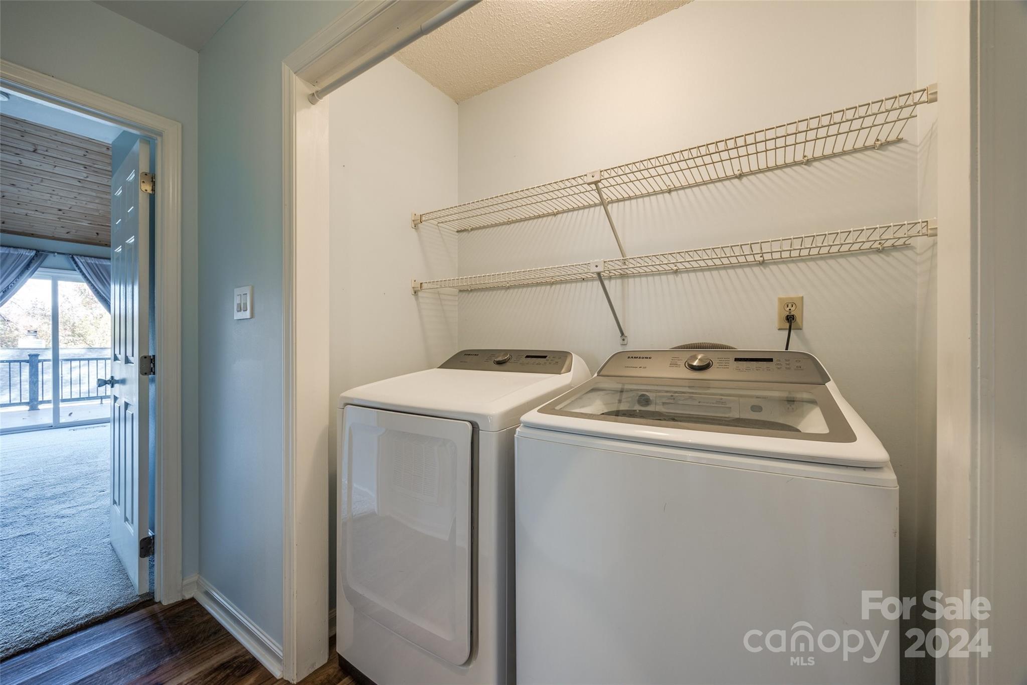 Tega Cay - Residential