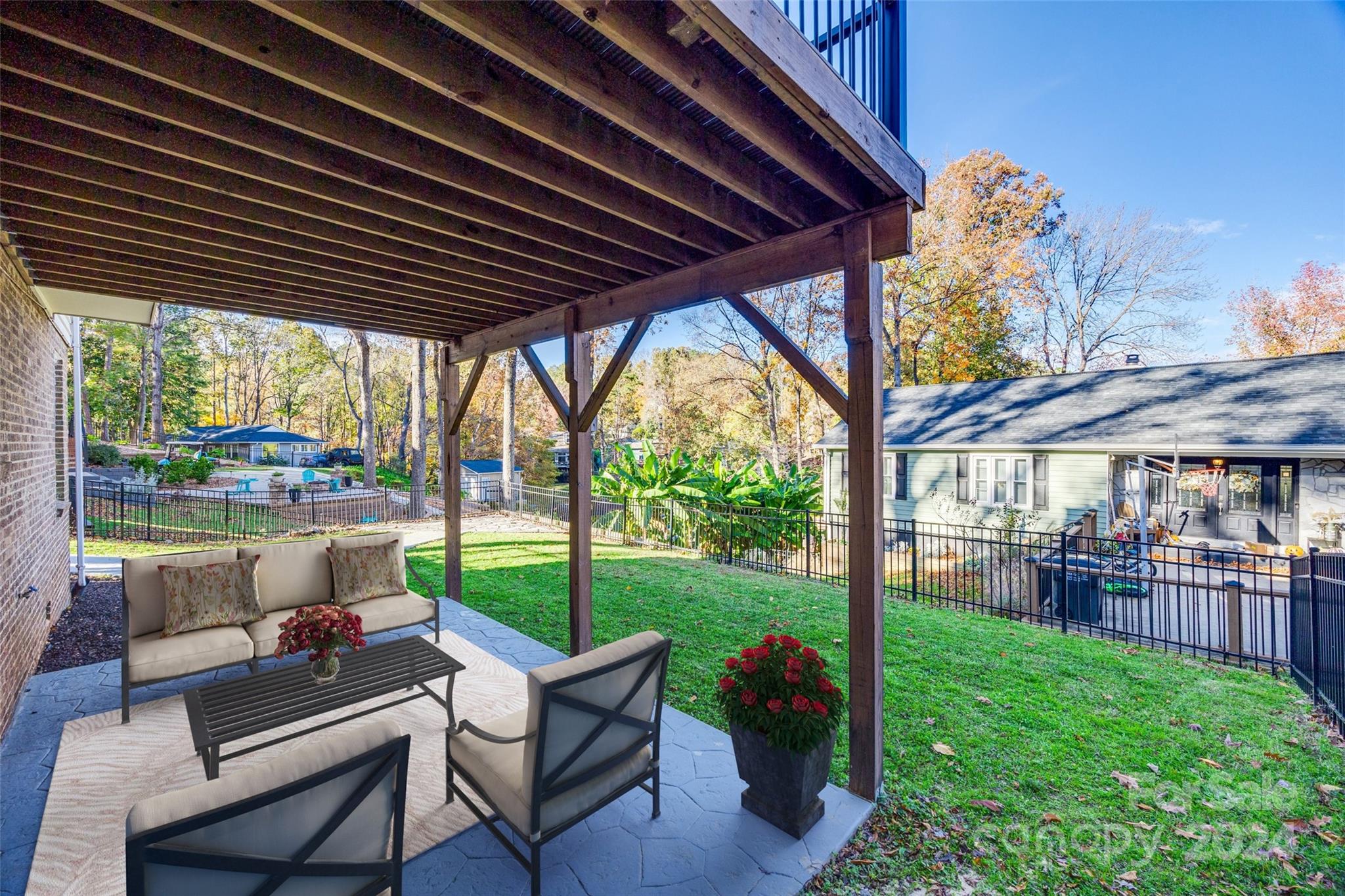 Tega Cay - Residential