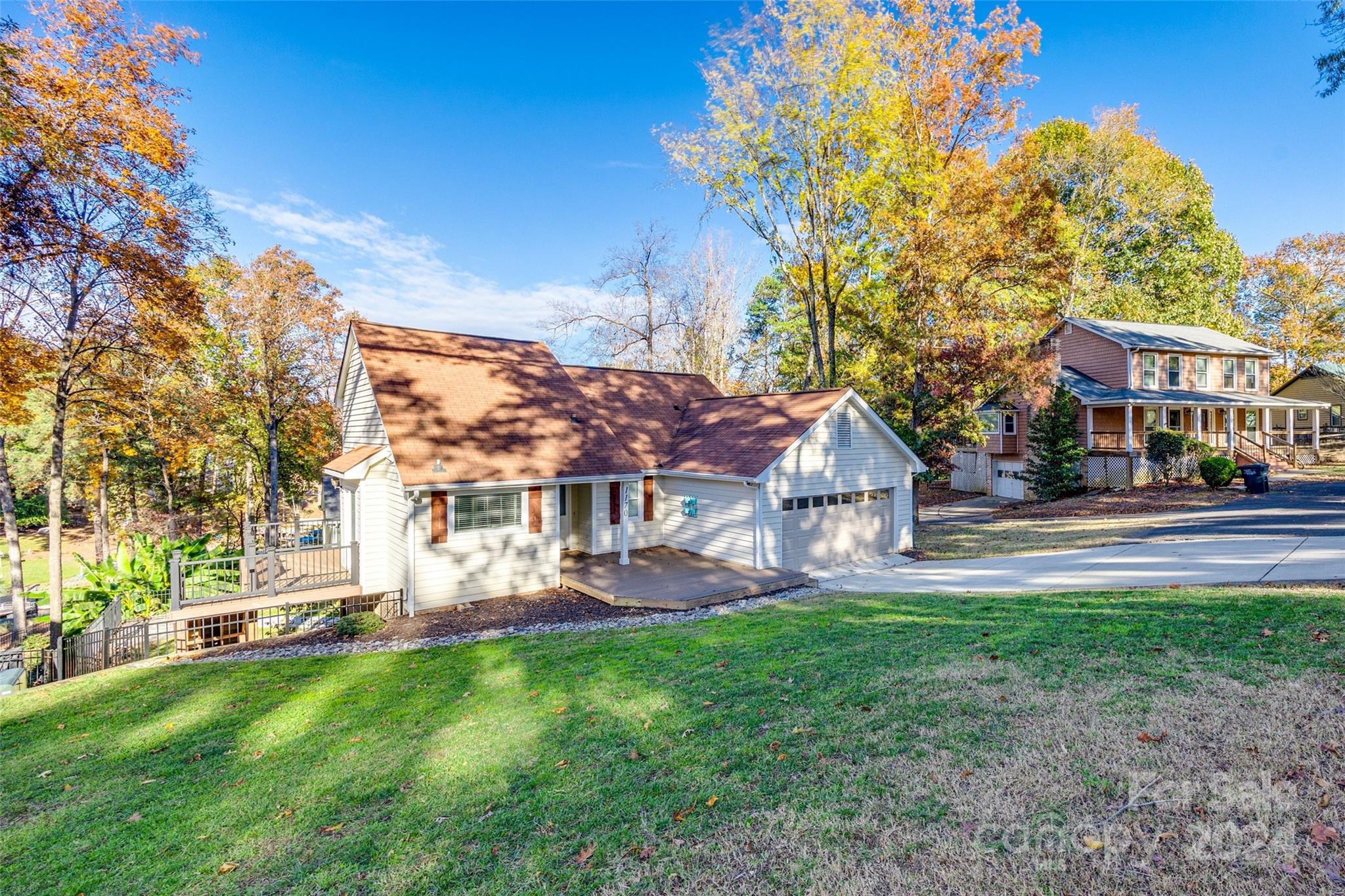 Tega Cay - Residential