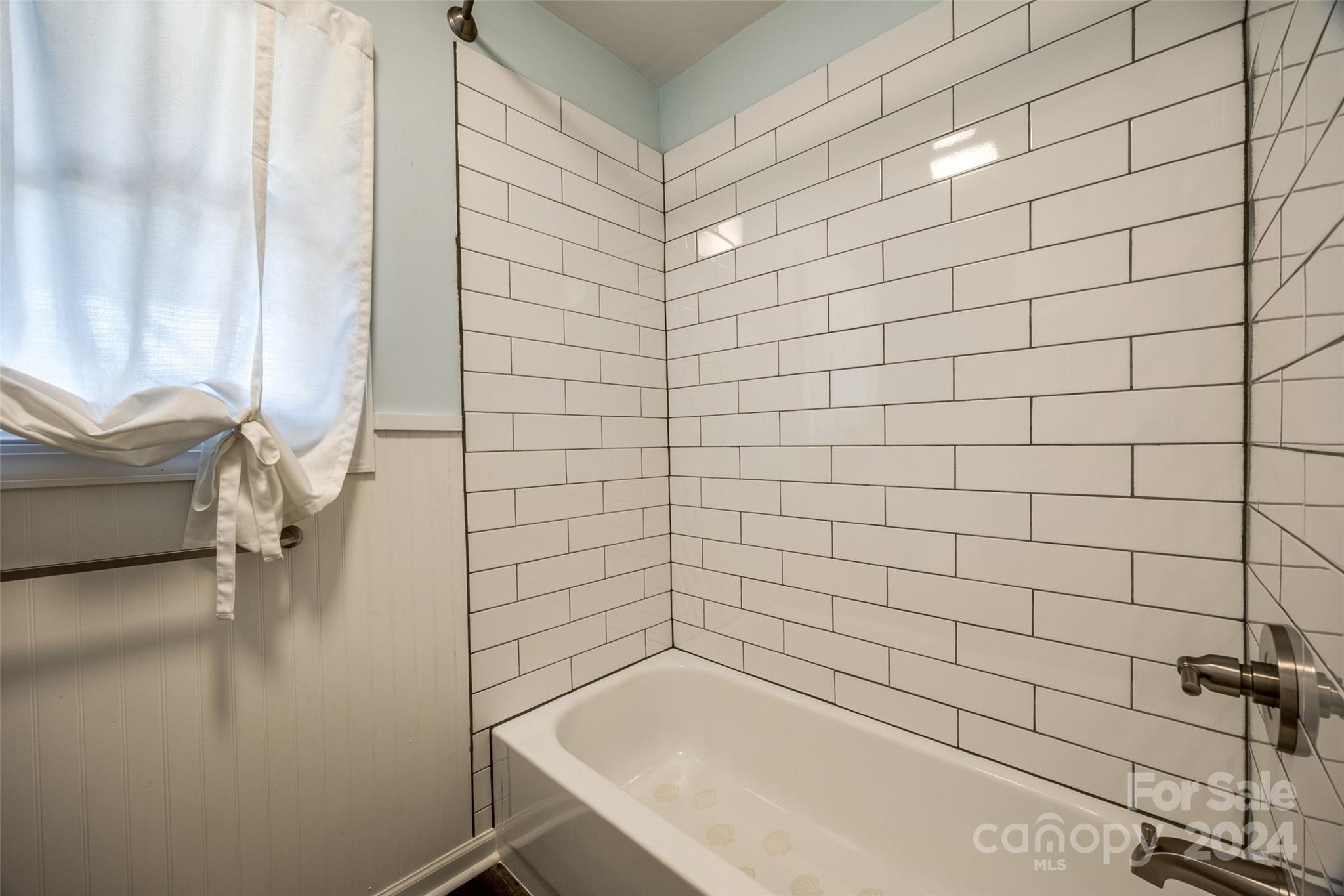 Tega Cay - Residential