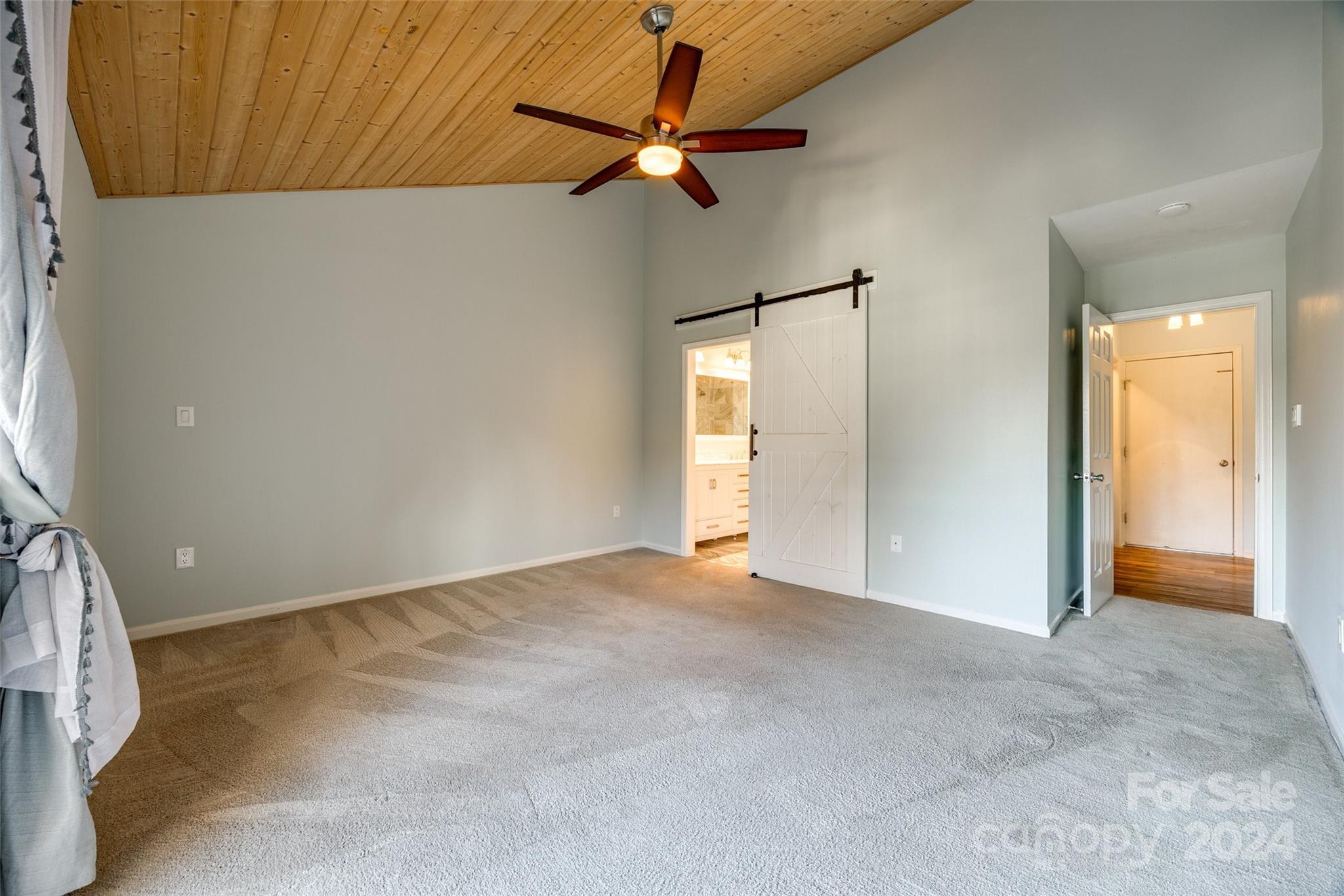 Tega Cay - Residential