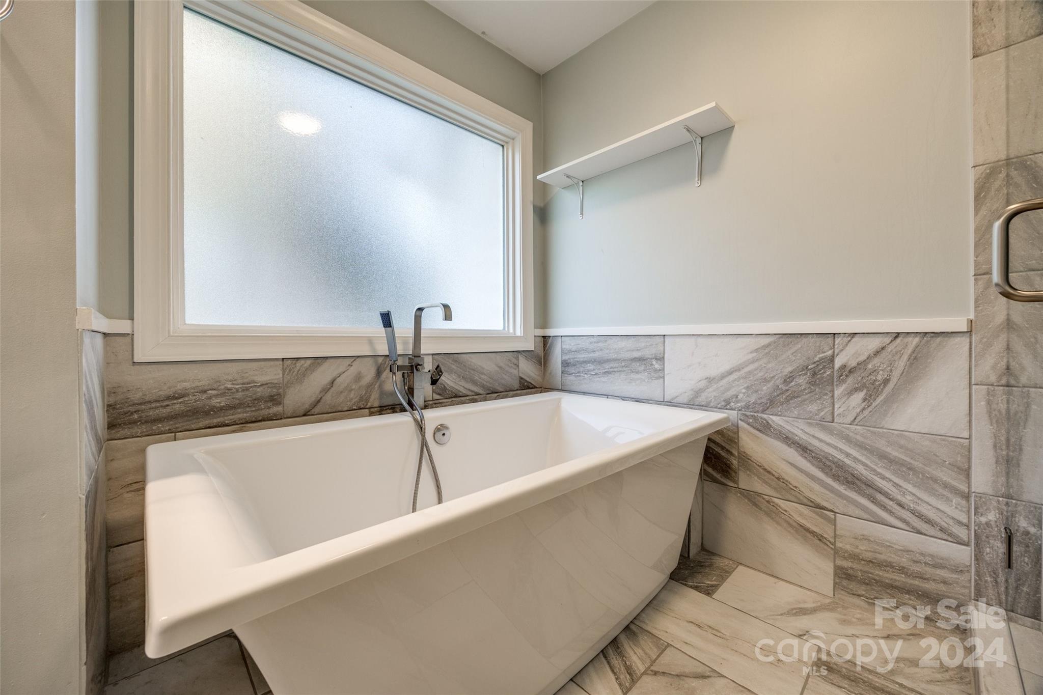 Tega Cay - Residential