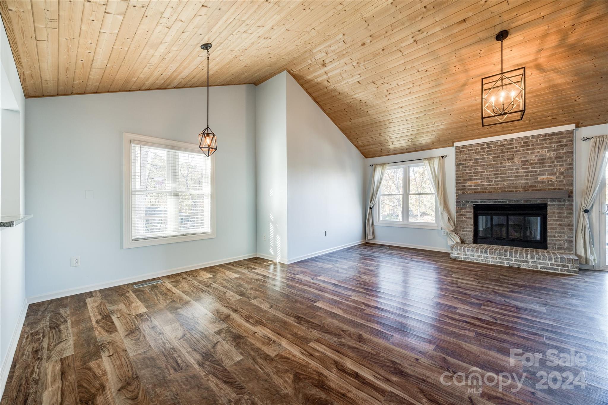 Tega Cay - Residential