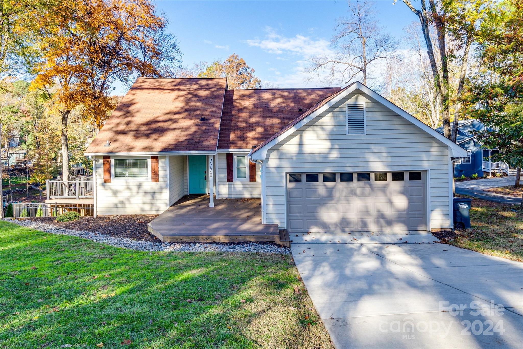 Tega Cay - Residential