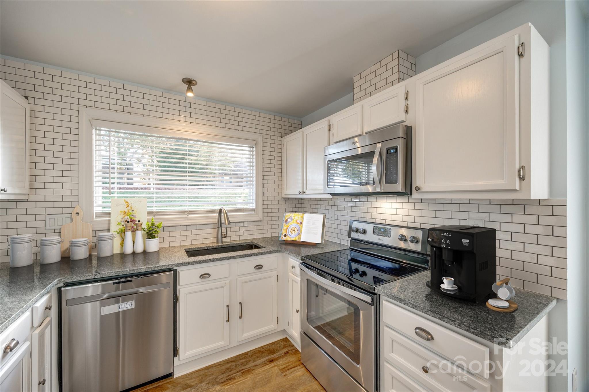 Tega Cay - Residential