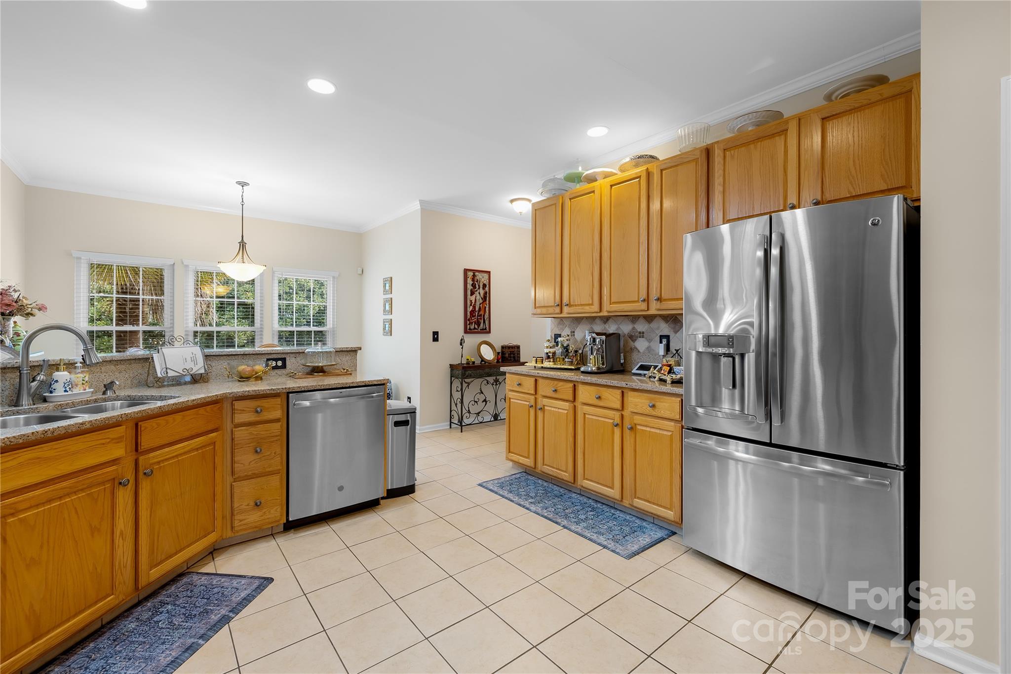 Charlotte, North Carolina 28269, United States, 5 Bedrooms Bedrooms, ,3 BathroomsBathrooms,Residential,Under Contract,11770