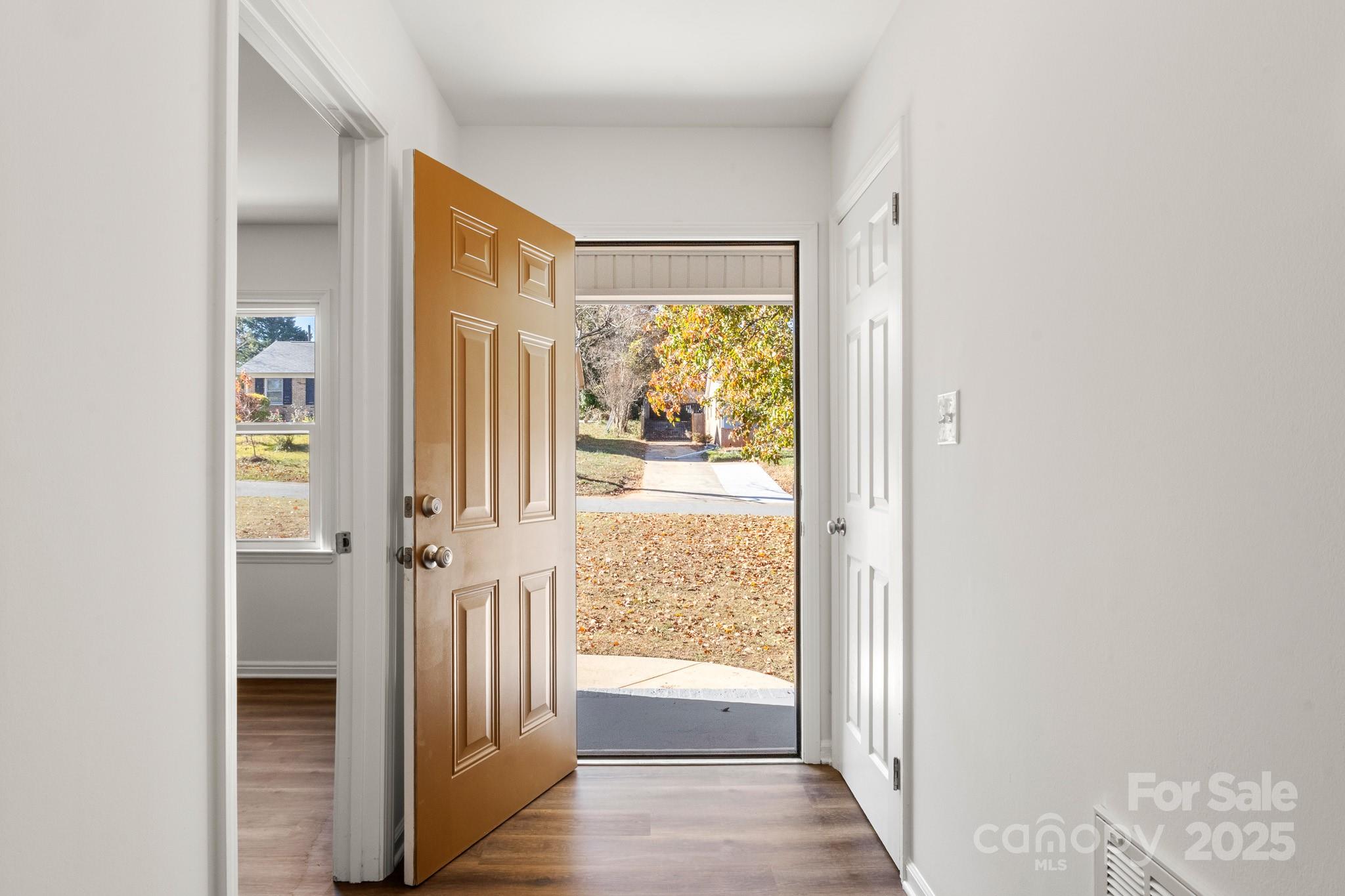 5116 Carriage Drive Circle