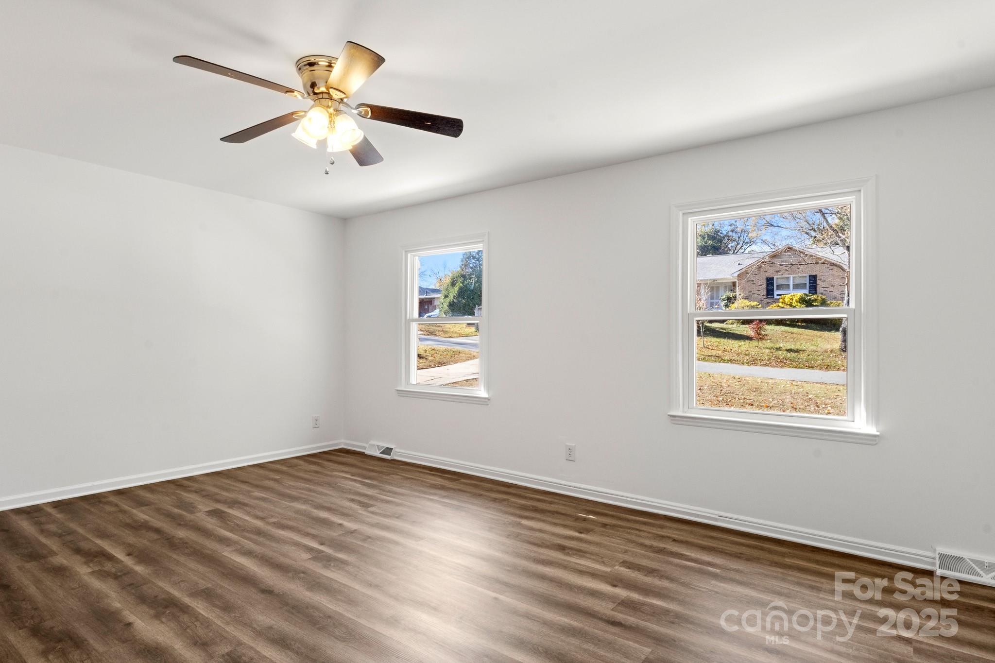 5116 Carriage Drive Circle