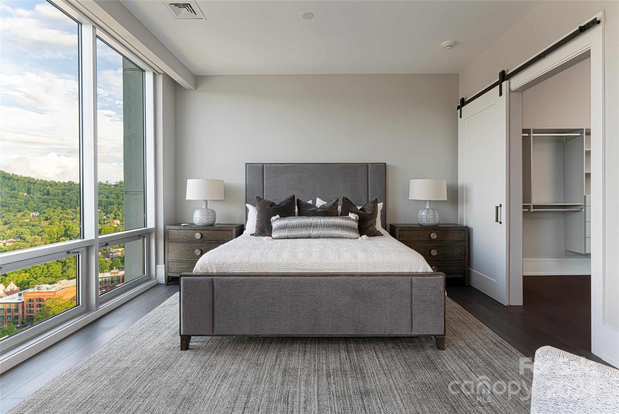 Asheville Arras Residence - Residential