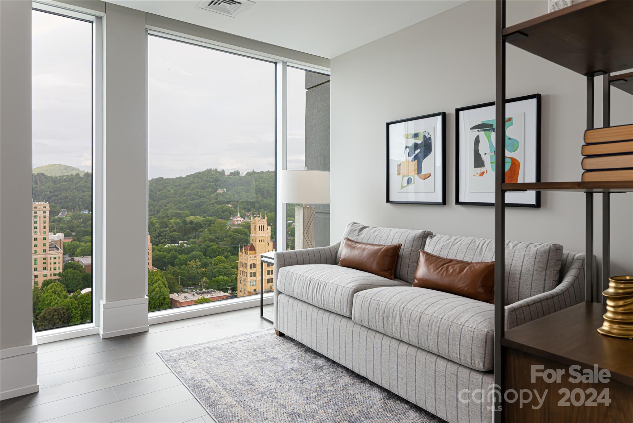 Asheville Arras Residence - Residential