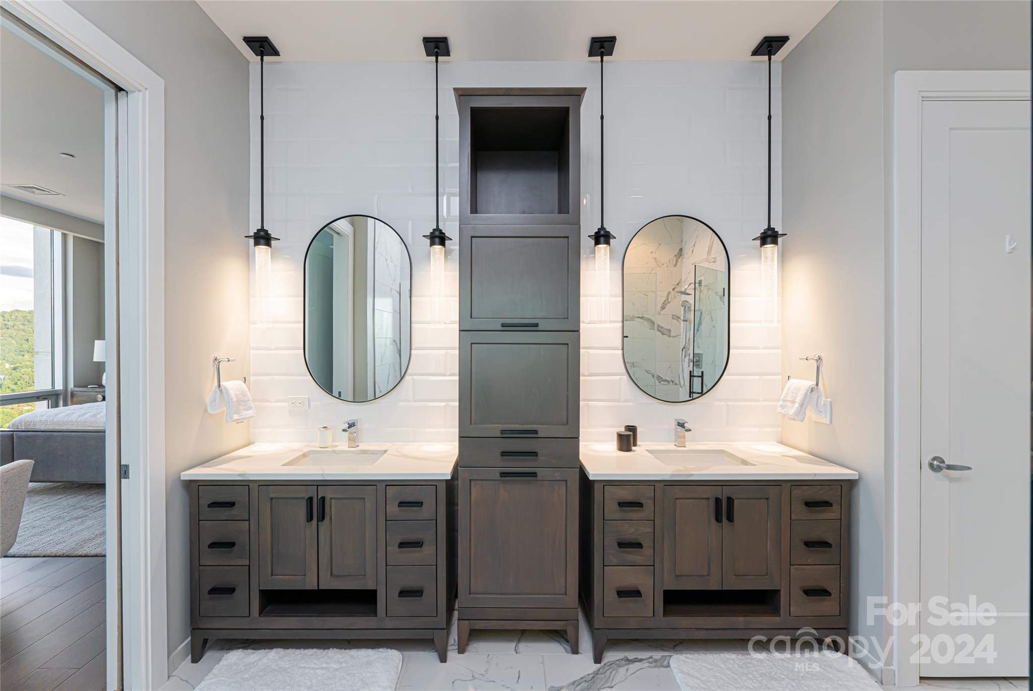 Asheville Arras Residence - Residential