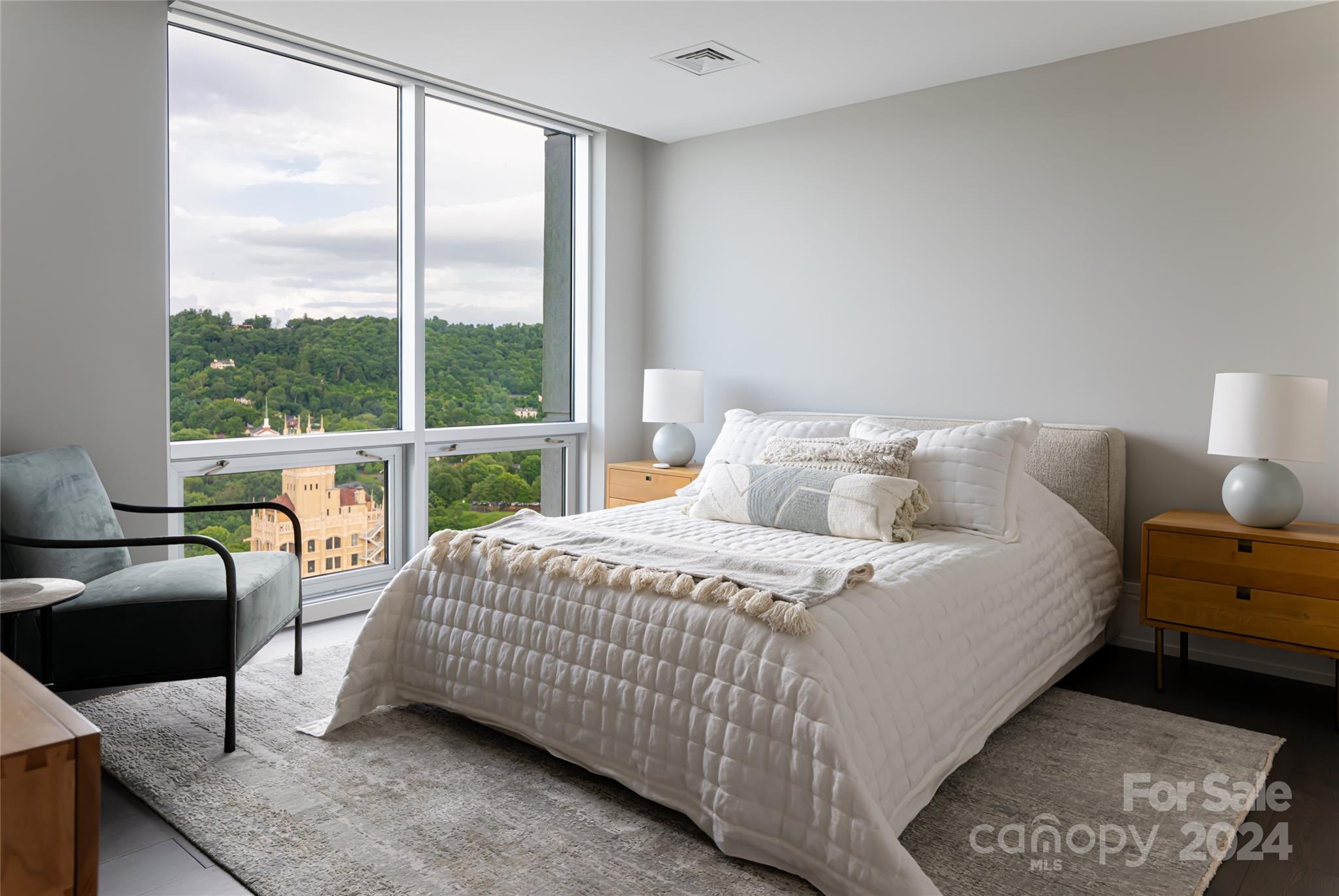 Asheville Arras Residence - Residential