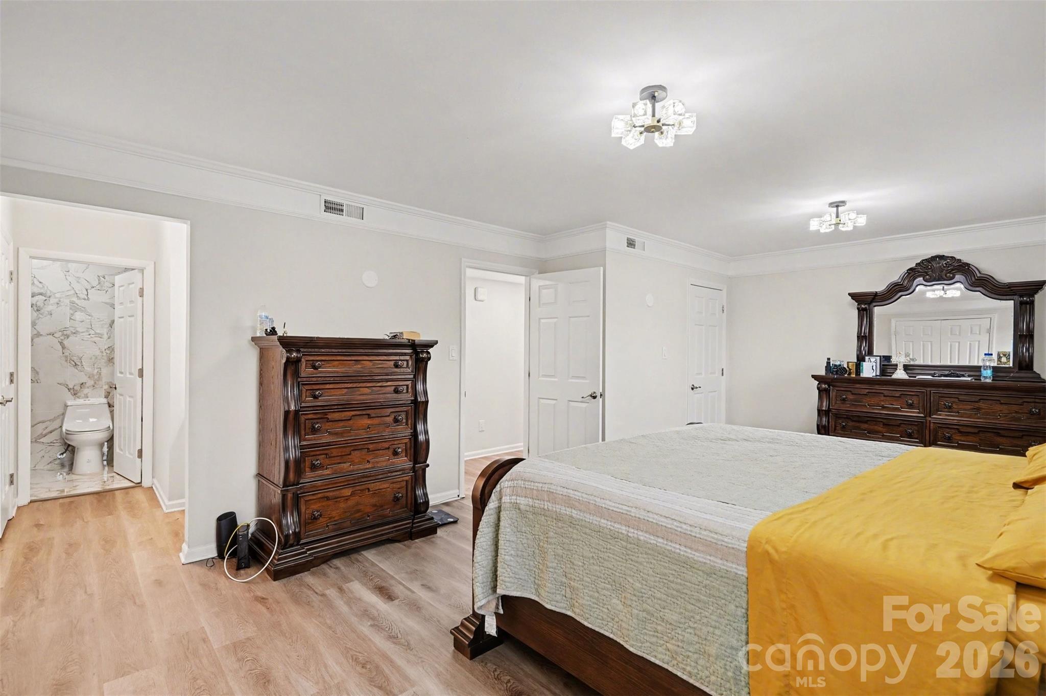 Carriage House - Residential