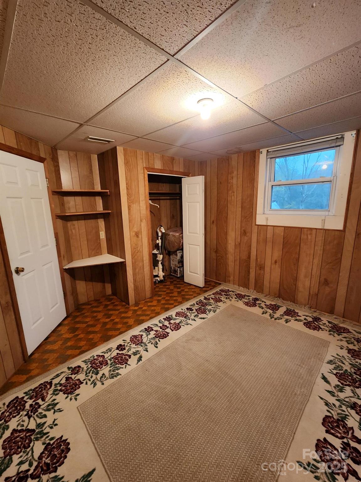 406 S Caldwell Avenue