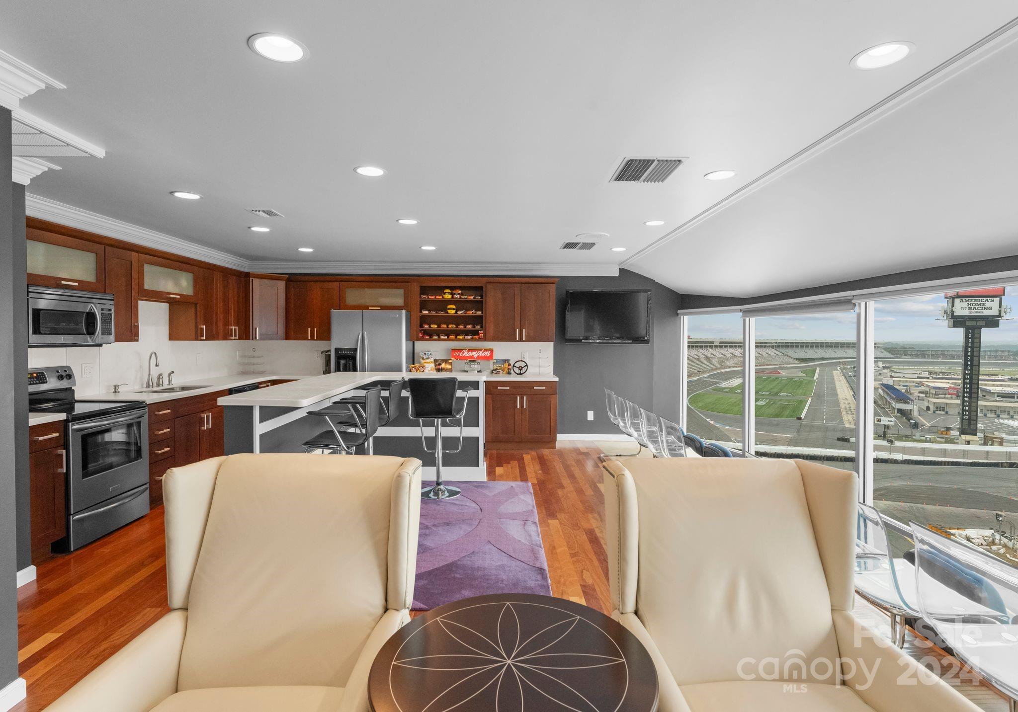 First Turn - Residential