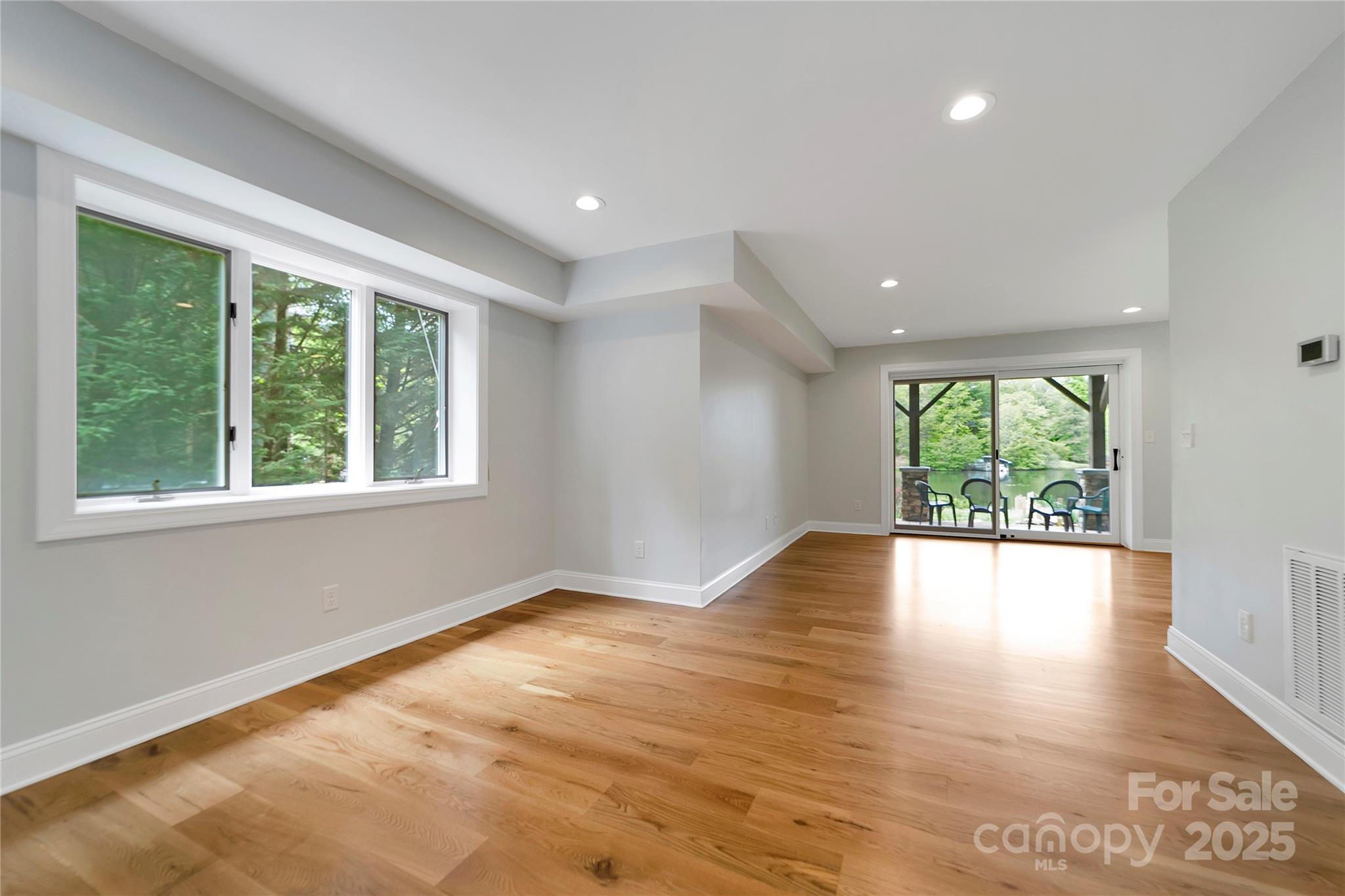 Connestee Falls - Residential