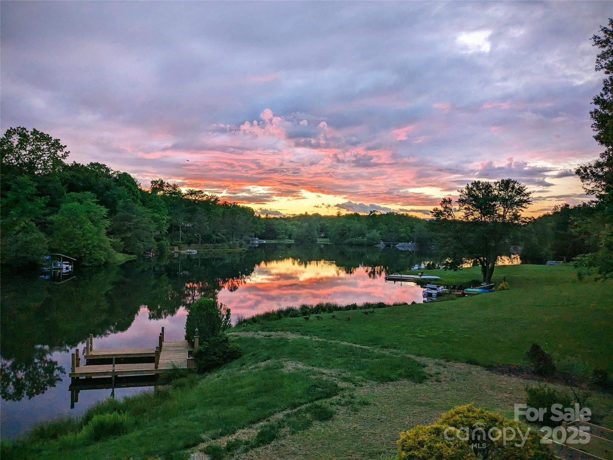 Connestee Falls - Residential