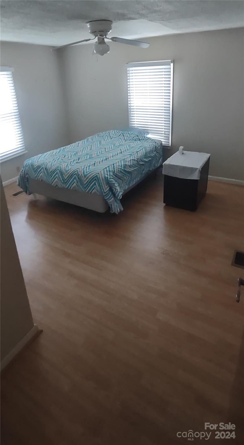 Huntlynn Acres - Residential