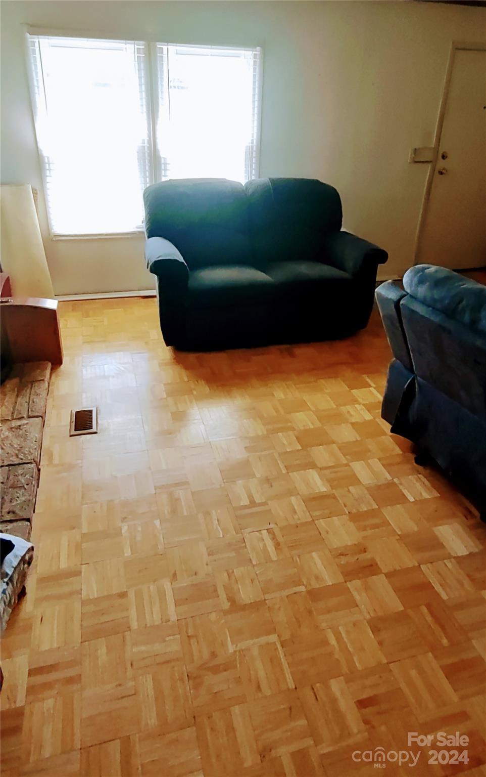 Huntlynn Acres - Residential