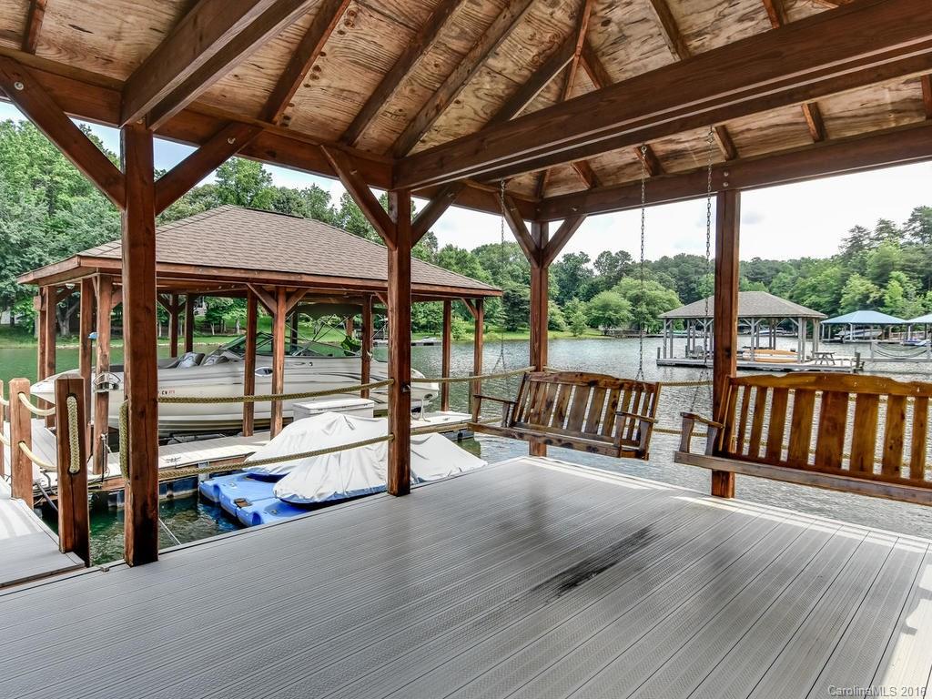 The Harbour at the Pointe - Residential