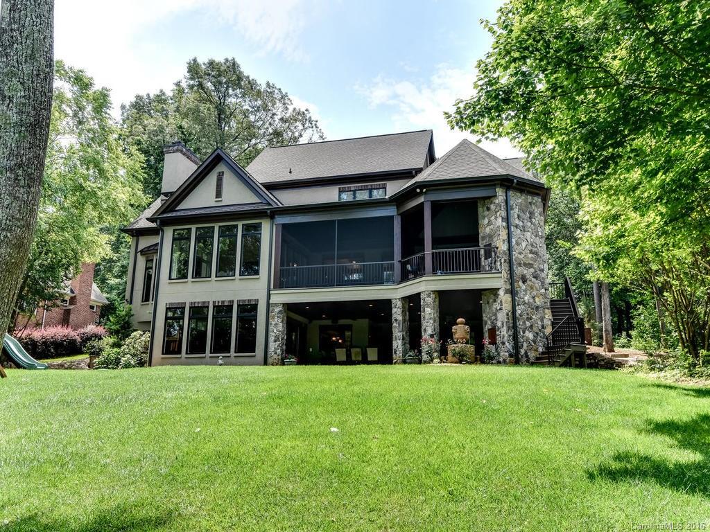 The Harbour at the Pointe - Residential