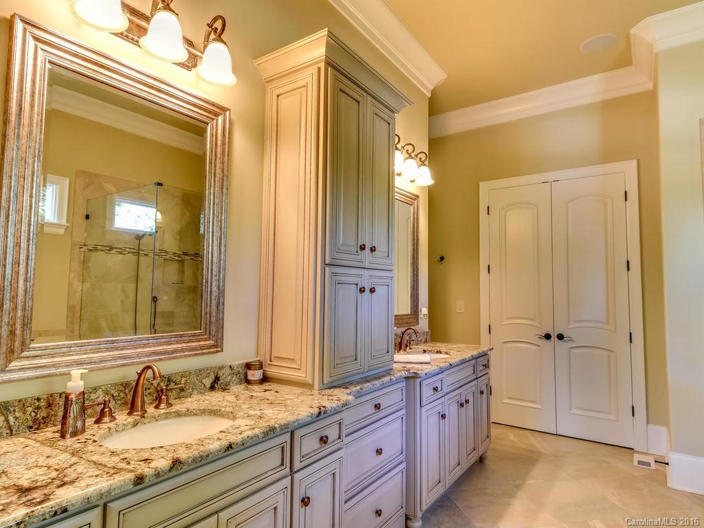 The Harbour at the Pointe - Residential