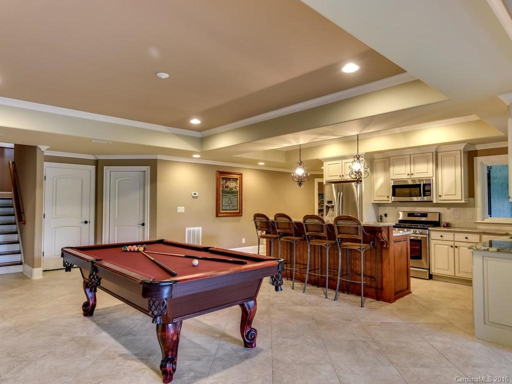 The Harbour at the Pointe - Residential