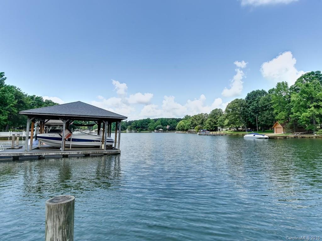 The Harbour at the Pointe - Residential